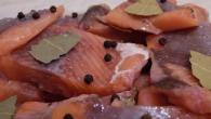Wideo: różne przepisy na przygotowanie różowego łososia „na łososia”